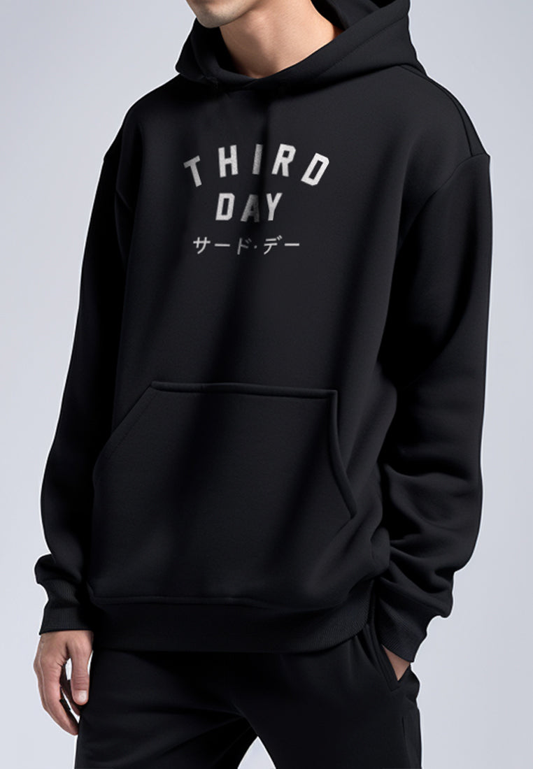 MT672M Men Hoodie Trdday Simple Hitam