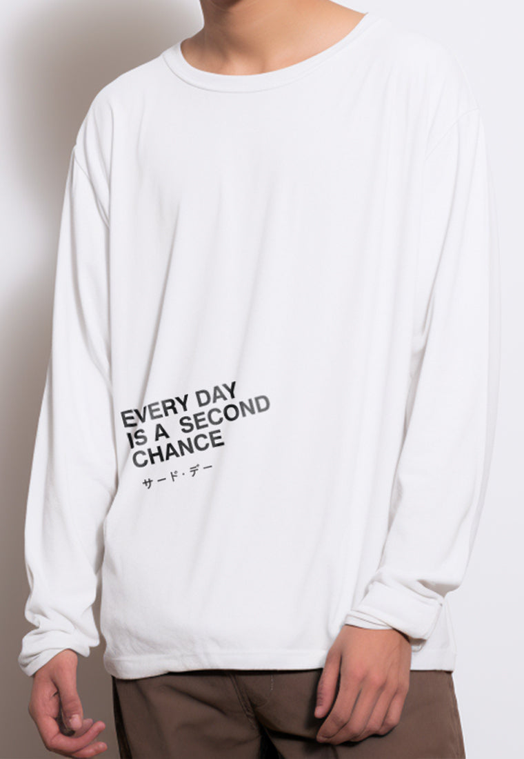 MTQ44 kaos lengan panjang putih tangan panjang pria distro tulisan "everyday is second chance" putih white