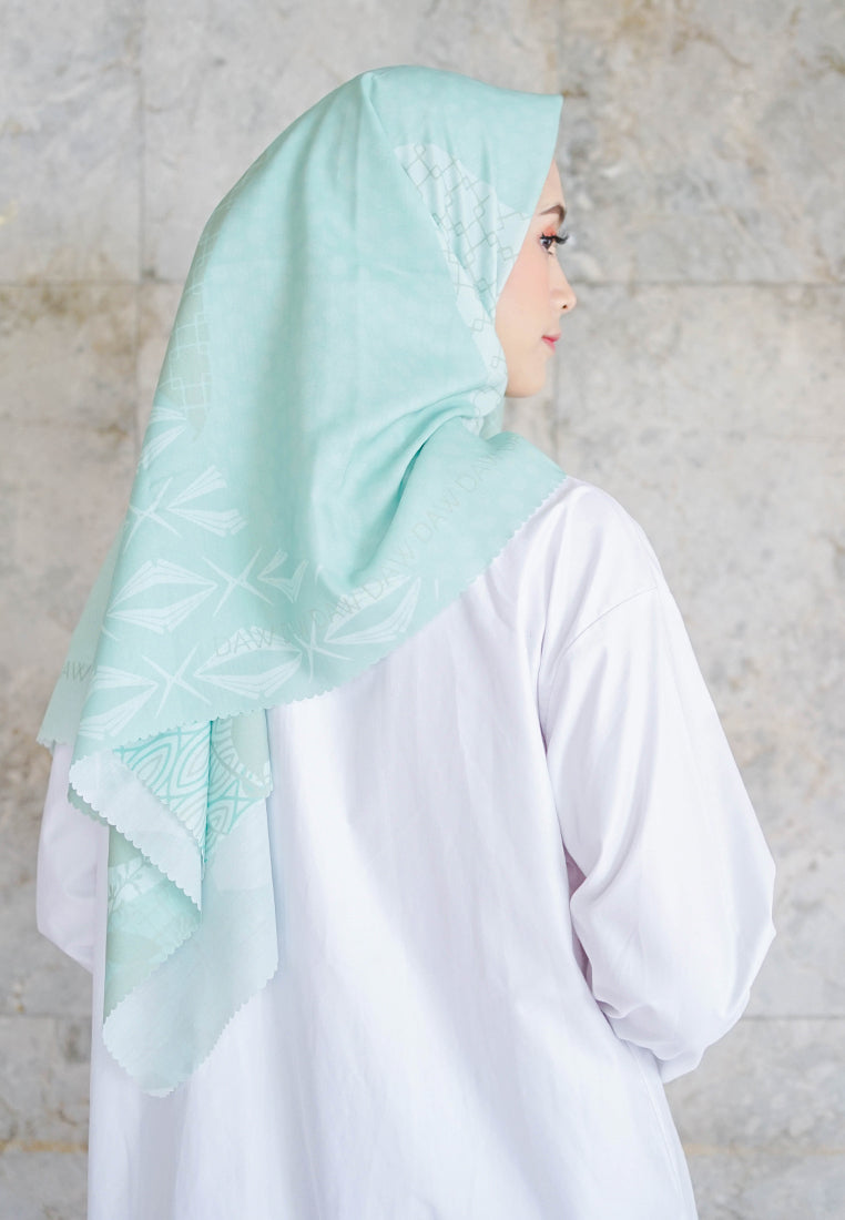 WK016 ES30C kerudung segi empat voal Iris Series hijau mint