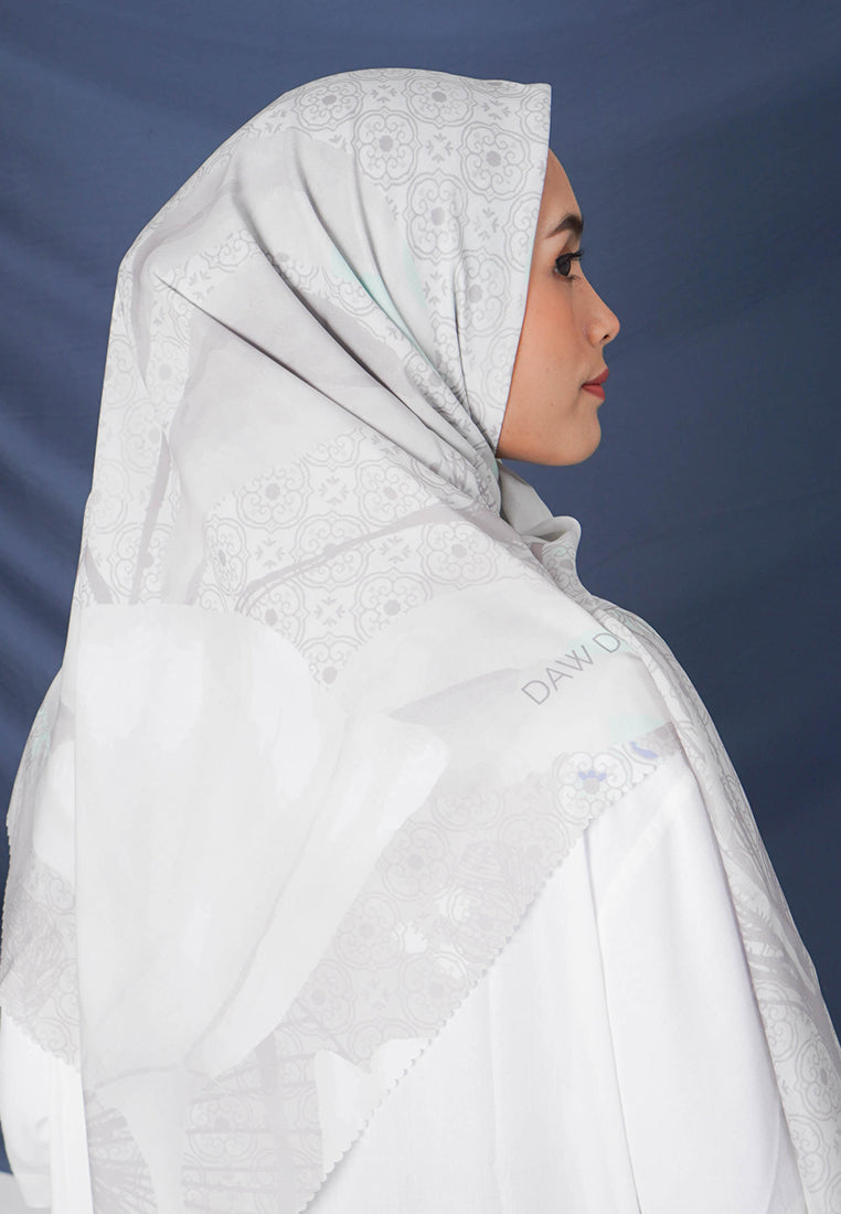 WK042 kerudung segi empat voal DAW Project Lilith Series abu muda