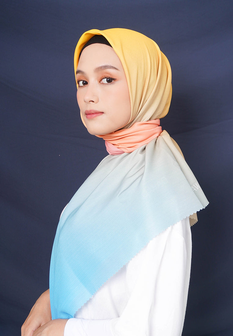 WK044 kerudung segi empat gradasi multicolor DAW Project Glow Series Light Blue Baby Pink