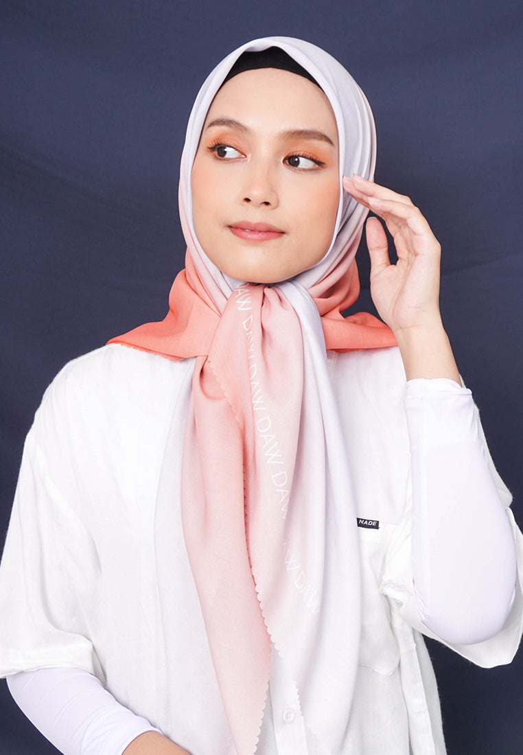 WK047 kerudung segi empat gradasi multicolor DAW Project Glow Series Grey Orange